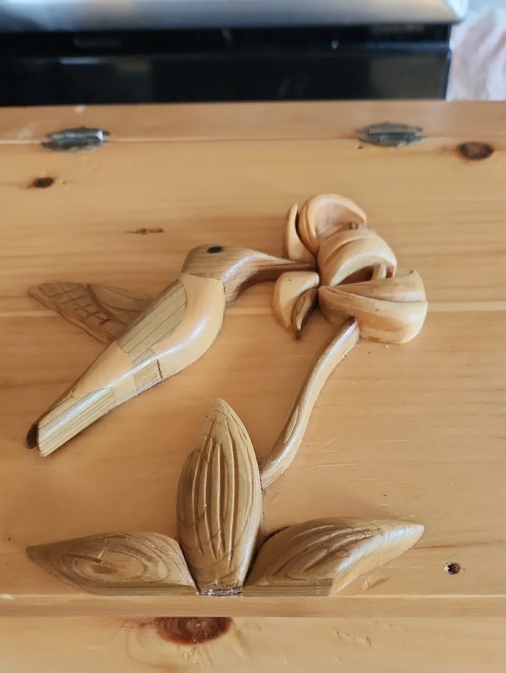 Wooden Box With Hummingbird - Picture 2 of 5